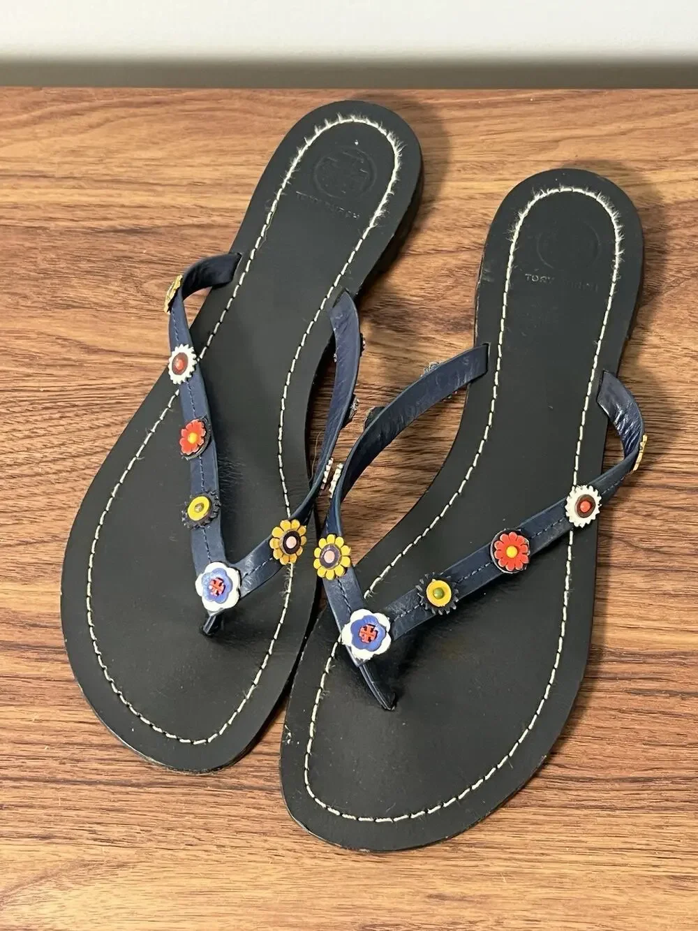 Tory Burch Sandals Womens 11 M Navy Blue Leather Floral Thong Flip Flops Brazil